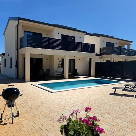 Mario Villa